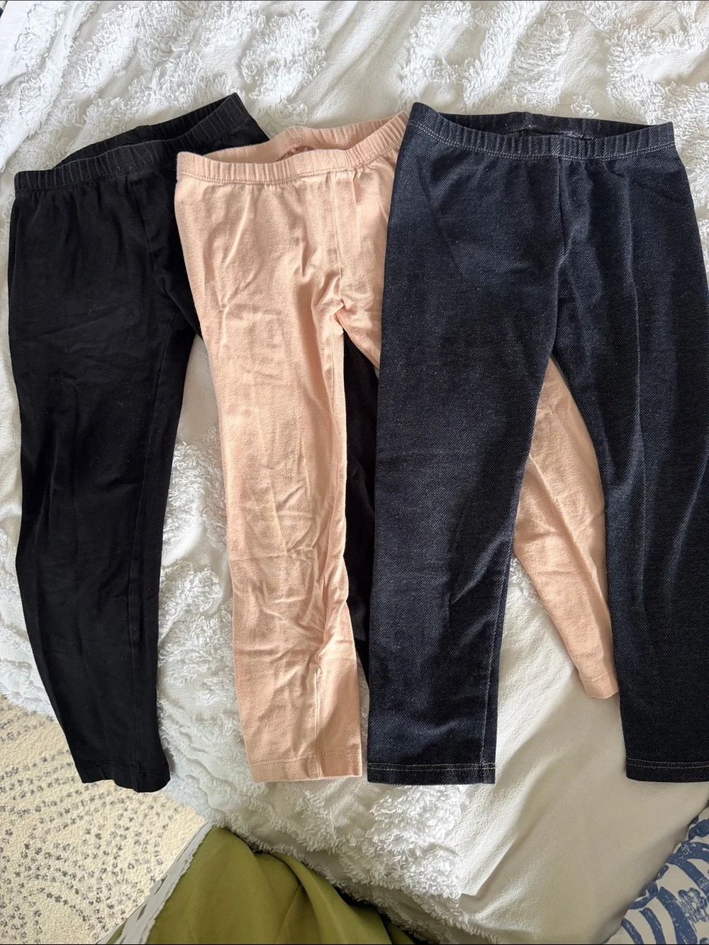 Assorted Girls 3-Pack Stretch Leggings in Black, “denim” and Light Pink